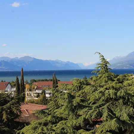 Desenzanoloft Official Partner Marriott Homes & Villas - Paradise Lake View In A 5 Pools Exclusive Residence Desenzano del Garda Exterior foto
